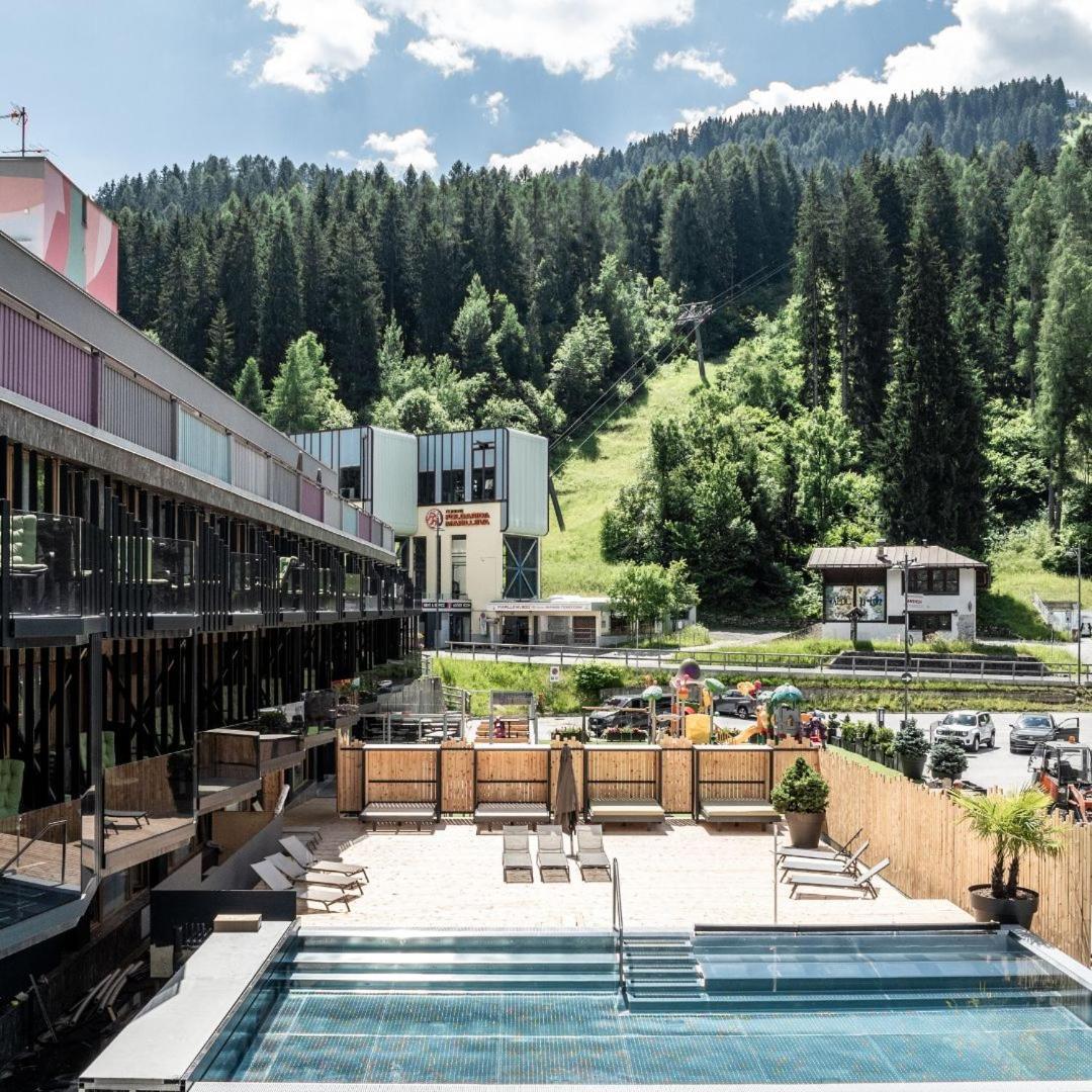 Ravelli Sporting Hotel Mezzana  Exterior foto
