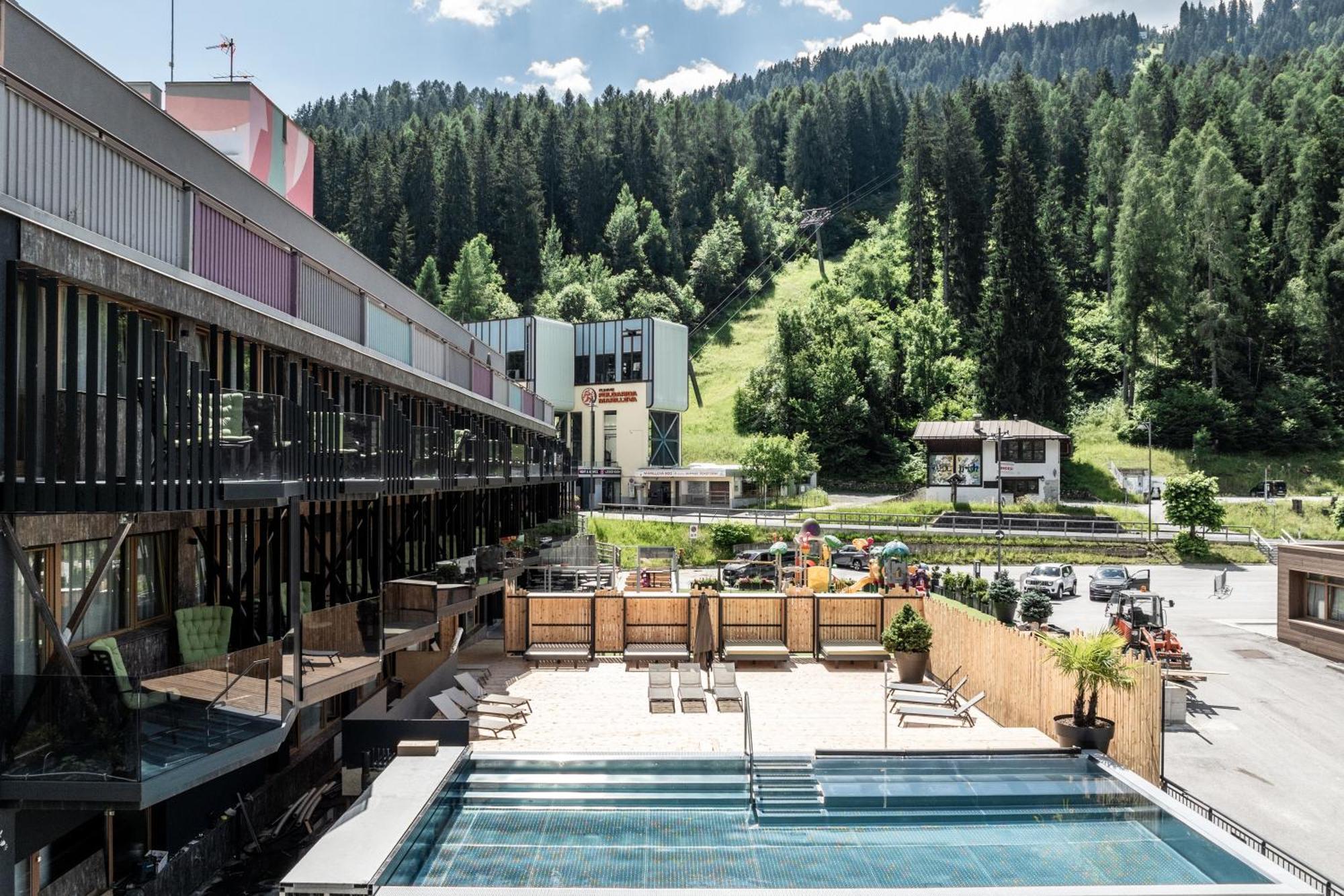 Ravelli Sporting Hotel Mezzana  Exterior foto